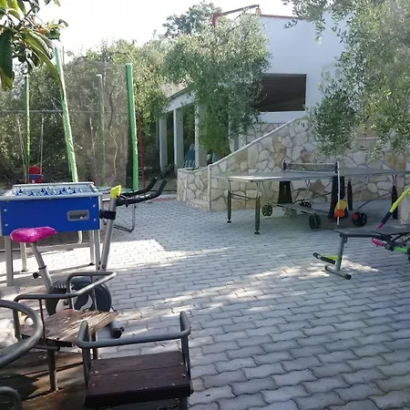 Zwei-zimmer-penthouse-wohnung Mit Terrasse Mit Meerblick Apartment