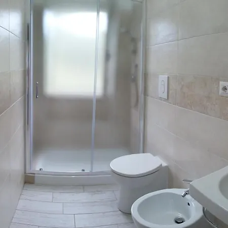 Zwei-zimmer-penthouse-wohnung Mit Terrasse Mit Meerblick Apartment Peschici