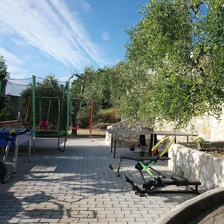 Zwei-zimmer-penthouse-wohnung Mit Terrasse Mit Meerblick Apartment